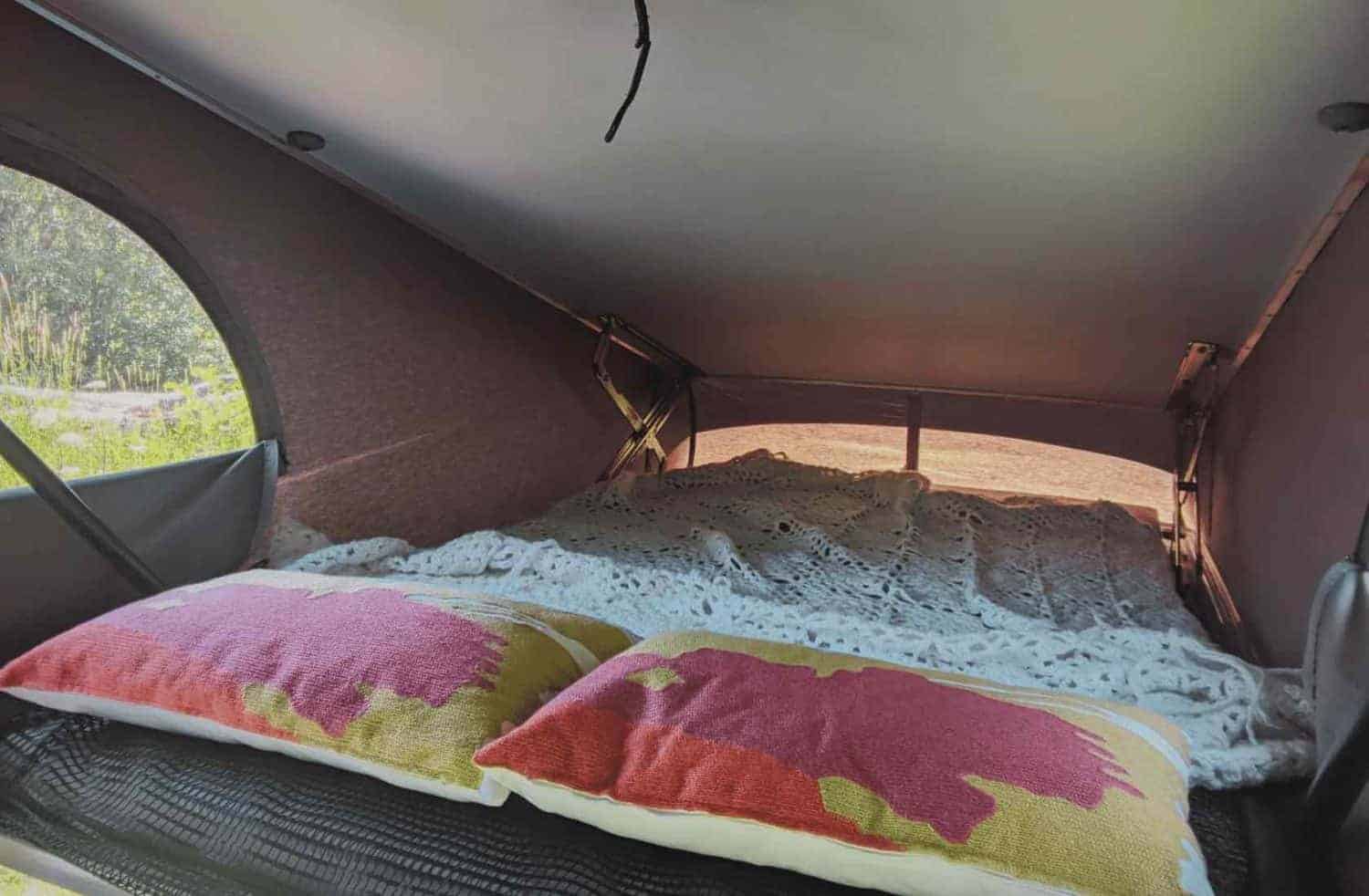 Sleeping under pop-up roof