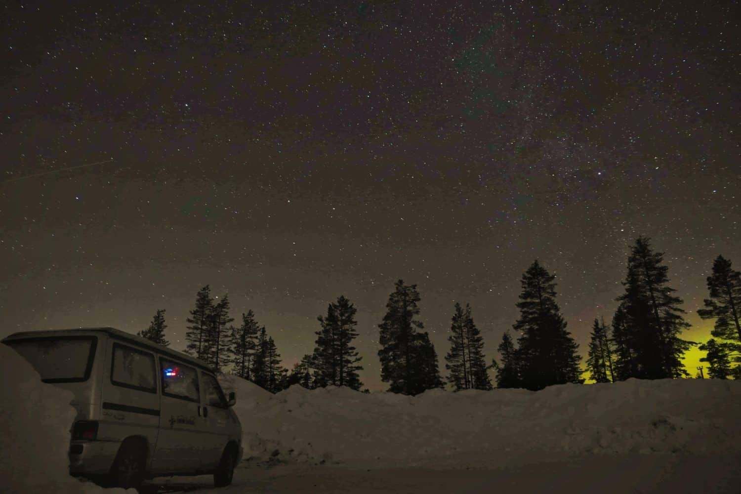 Camping under night sky in Skrim